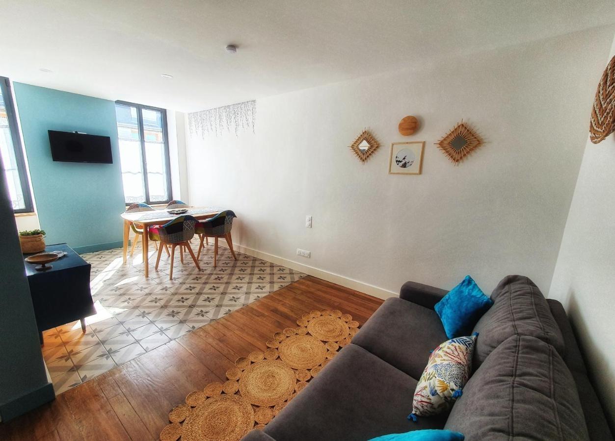 Larbrenville/Studio Hêtre La Charité-sur-Loire Extérieur photo